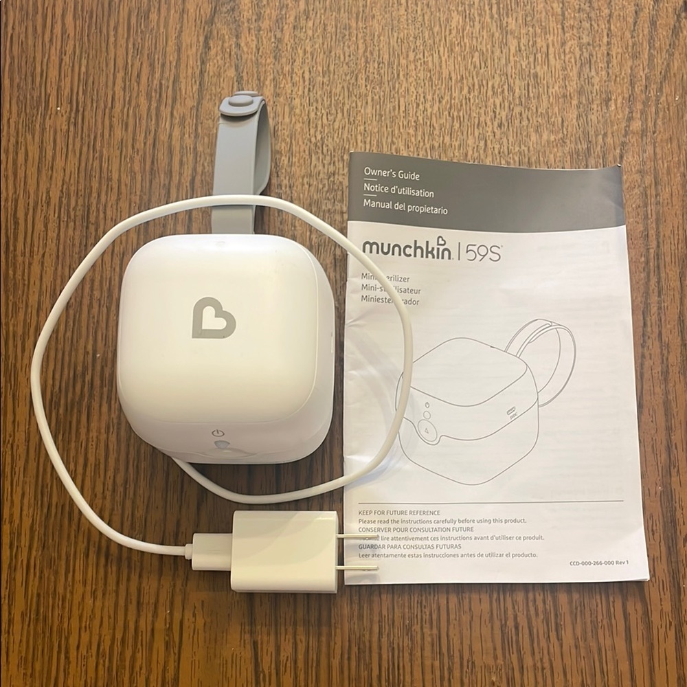Munchkin White Portable UV Sanitizer